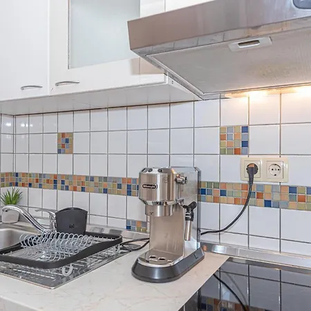 1 Bedroom Amazing In *
